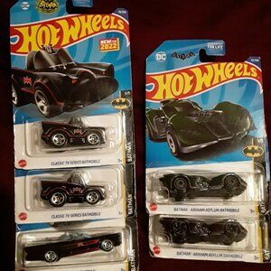 5 BATMAN CARS 2 CLASSIC TV SERIES, 1 TV SERIES BATMOBILE AND 2 ARKHAM ASYLUM